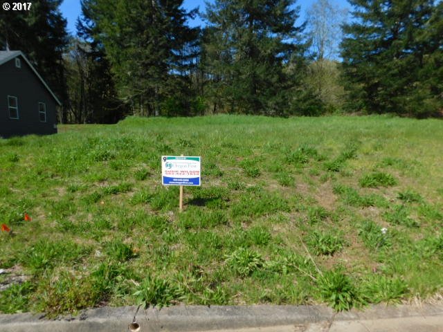 928 NE SUNSET CT 9, Clatskanie, OR 97016
