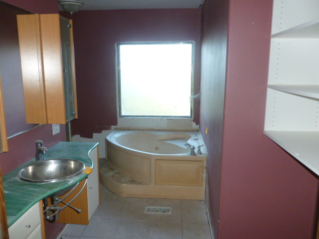 18716 Shirley Ave NEHubbard, OR, 97032Marion County