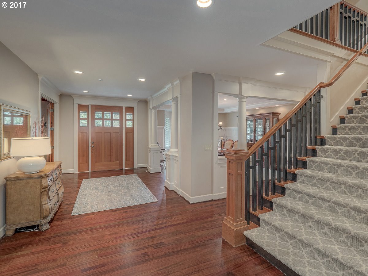13571 GOODALL RD, Lake Oswego, OR 97034