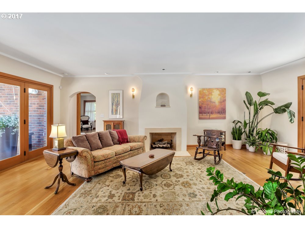 17515 BLUE HERON RD, Lake Oswego, OR 97034