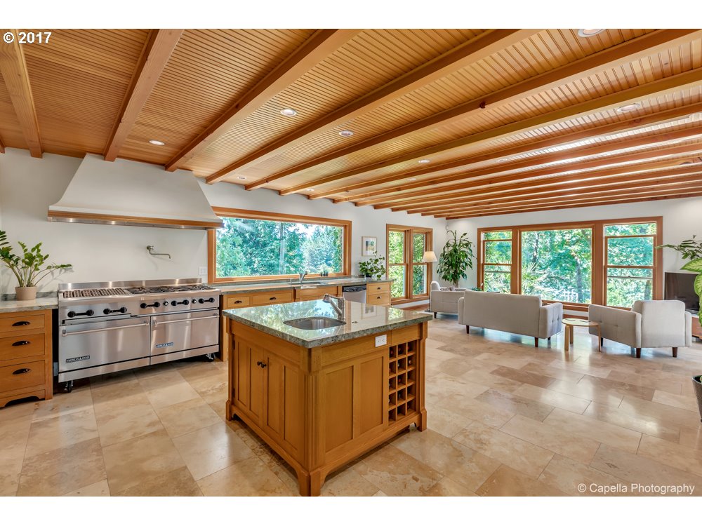 17515 BLUE HERON RD, Lake Oswego, OR 97034