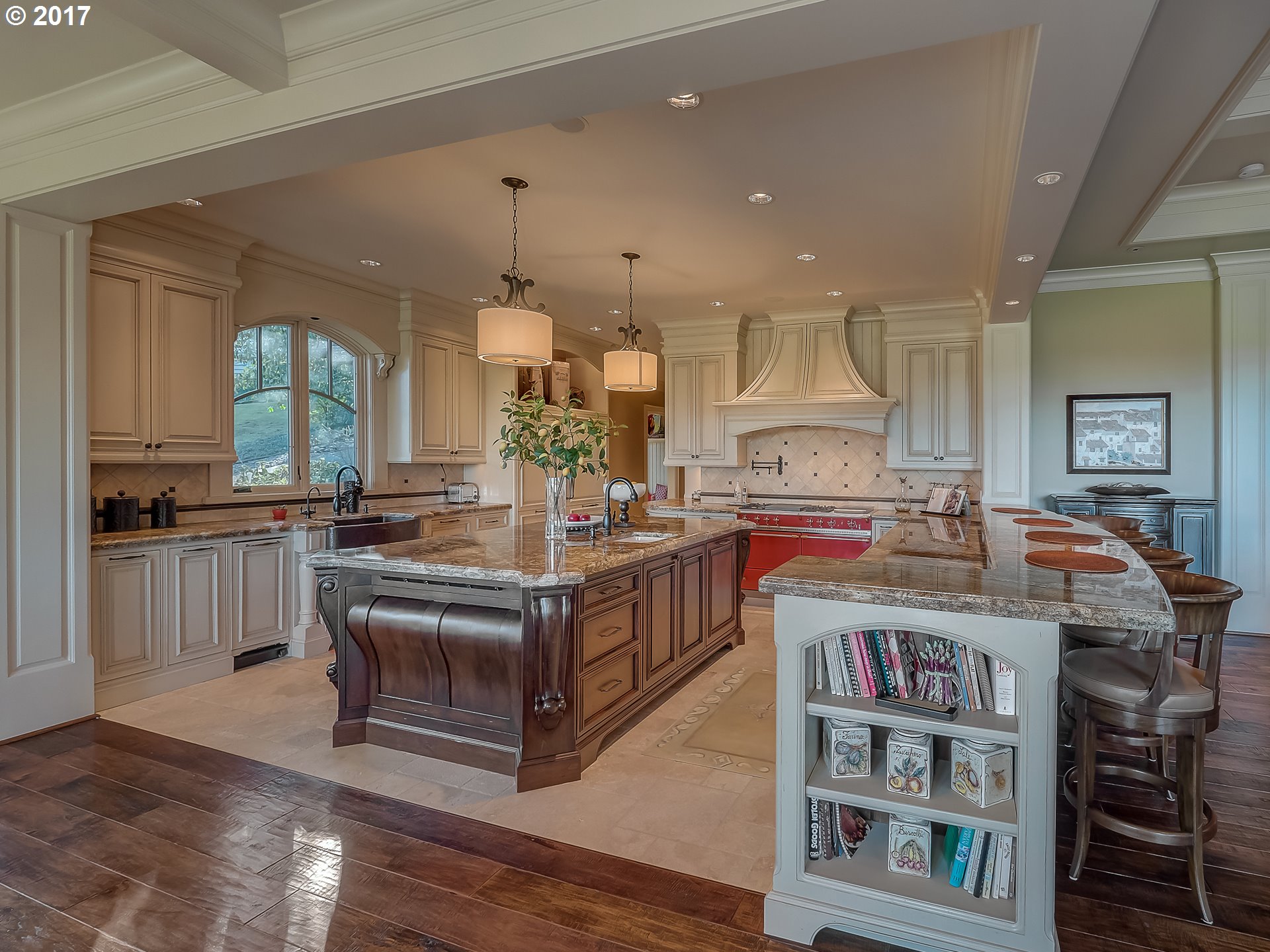 14390 UPLANDS DR, Lake Oswego, OR 97034
