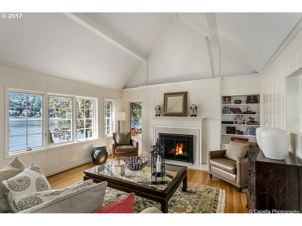 1066 NORTHSHORE RD, Lake Oswego, OR 97034