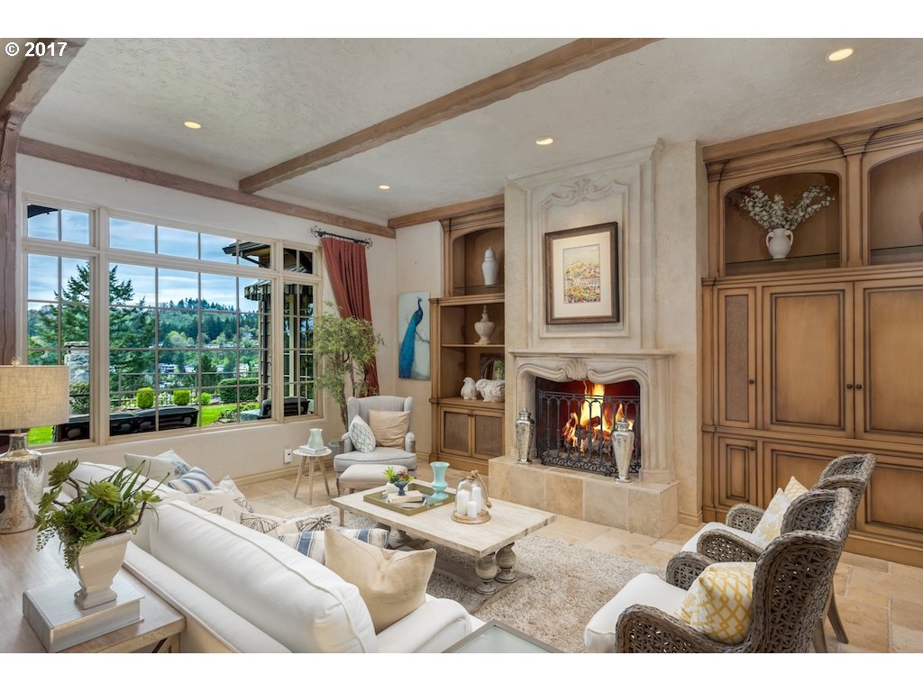 2493 SOUTHSHORE BLVD, Lake Oswego, OR 97034