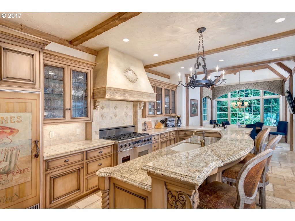 2493 SOUTHSHORE BLVD, Lake Oswego, OR 97034