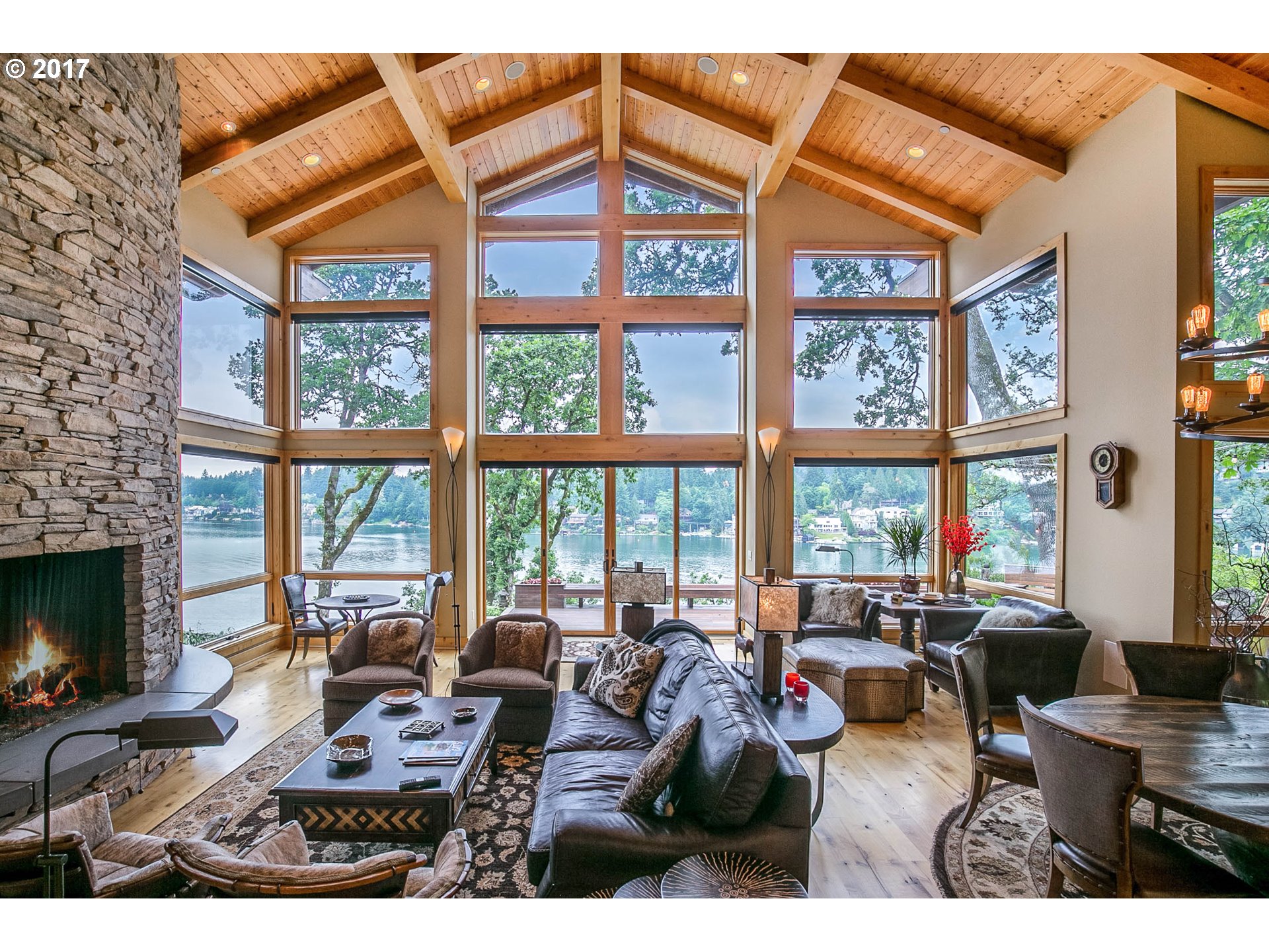 16661 SW Phantom Bluff Ct, Lake Oswego, OR 97034