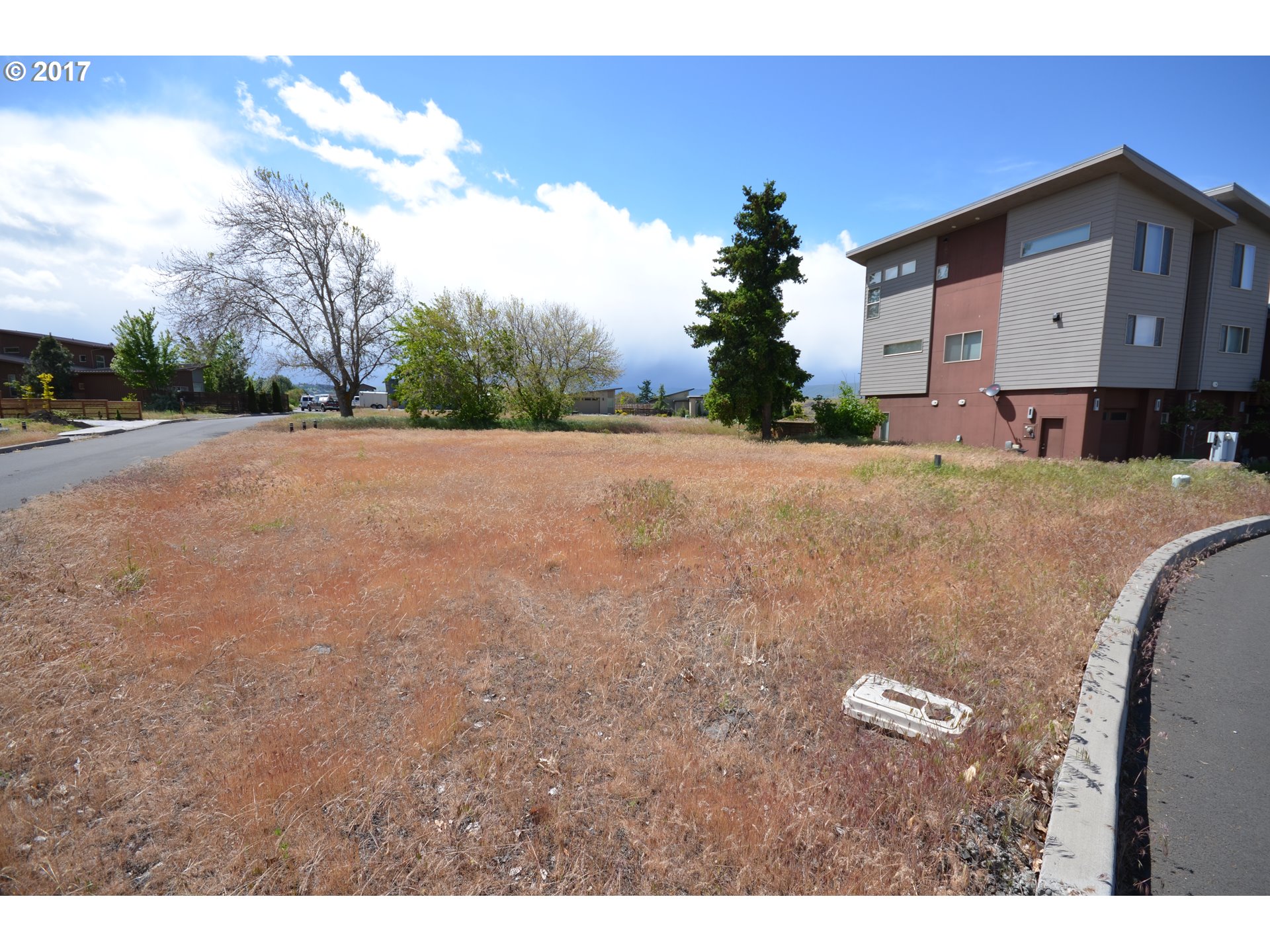 193 EAGLE CREST DR, The Dalles, OR 97058