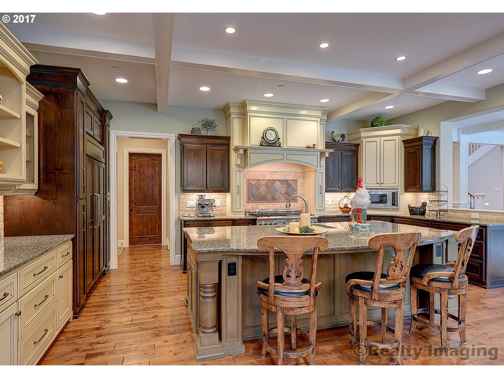 31553 SW ISLE WAY LN, West Linn, OR 97068