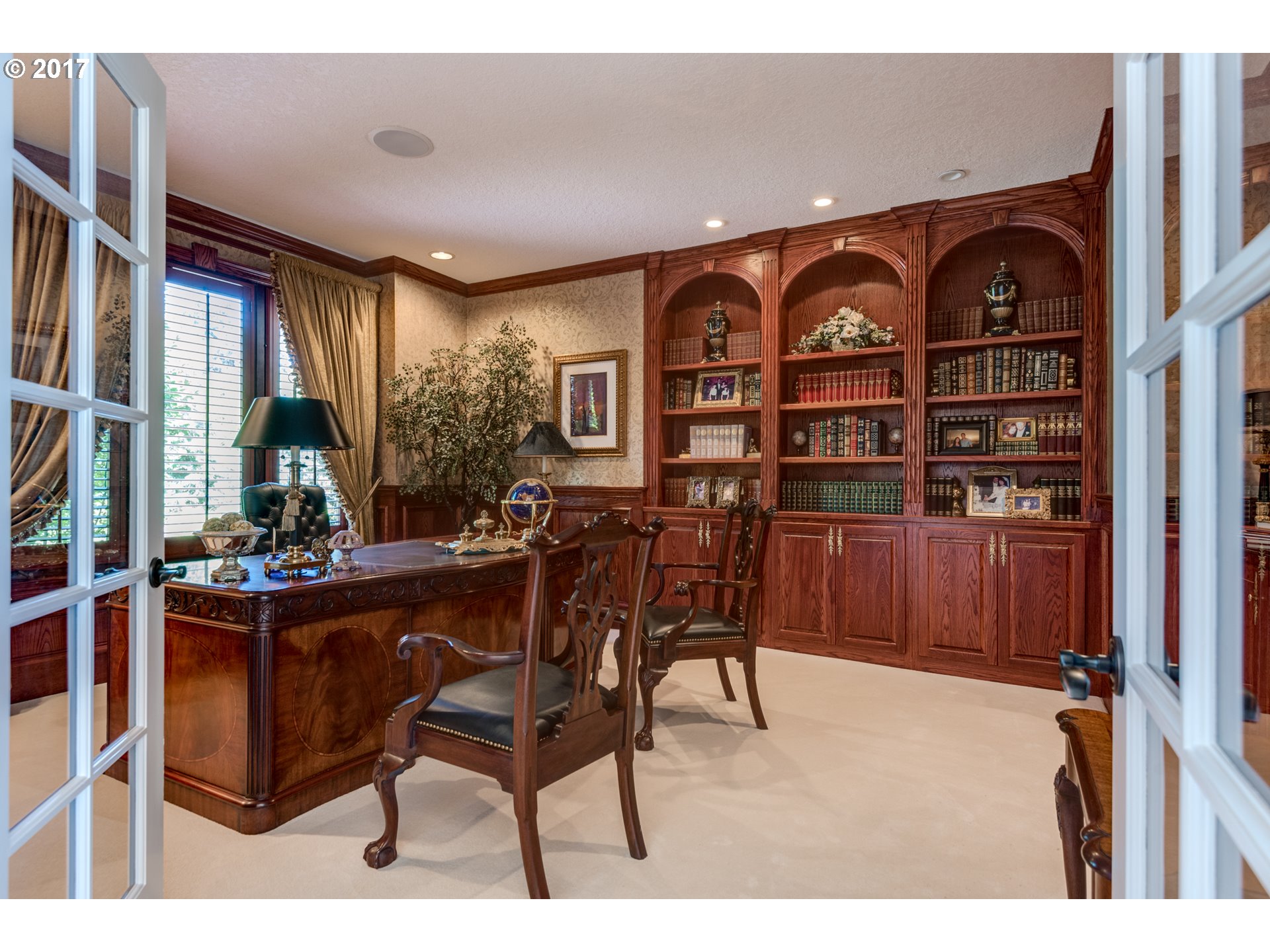 24770 SW VALLEY VIEW RD, West Linn, OR 97068