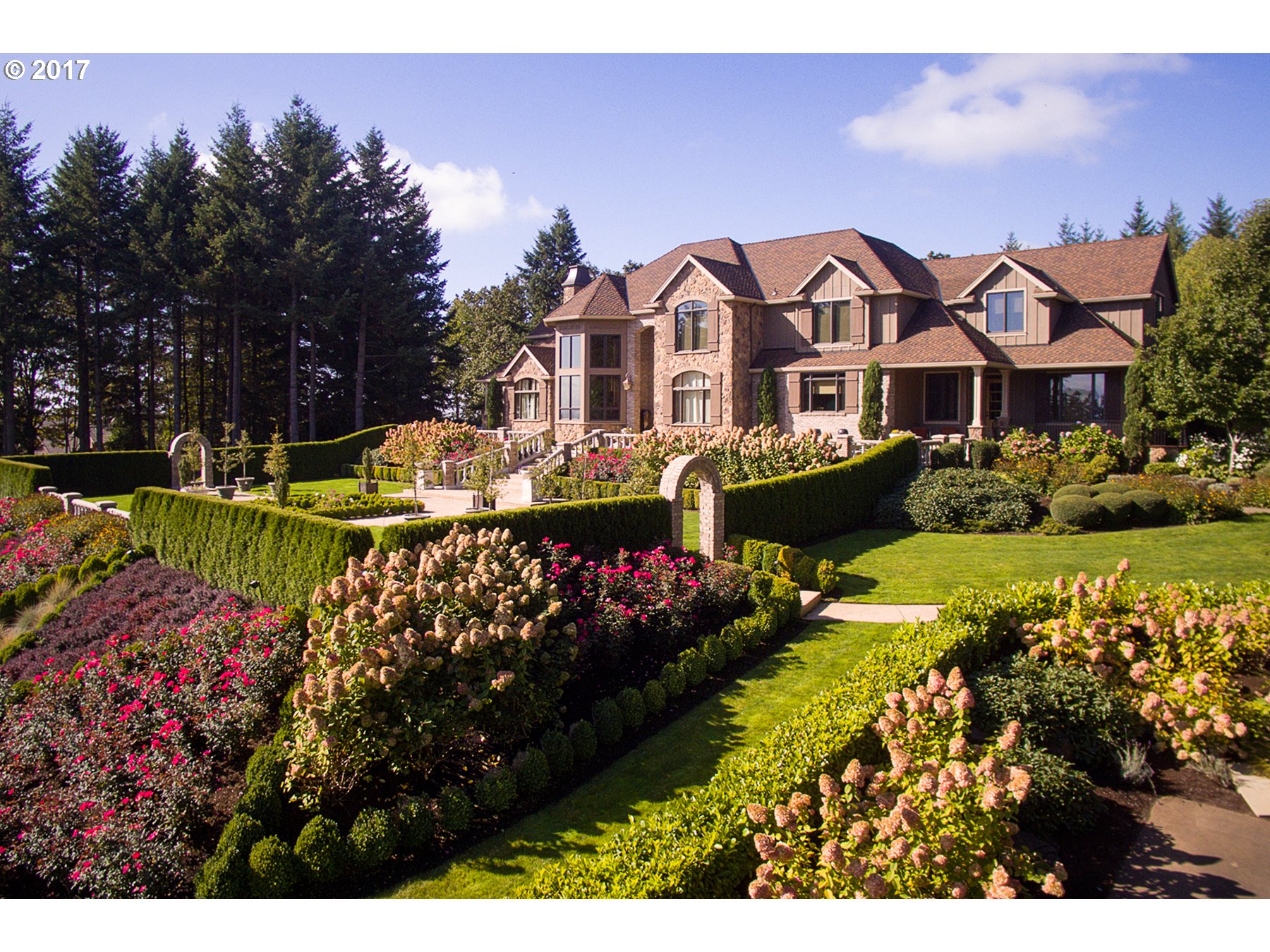 27737 SW Petes Mountain RD, West Linn, OR 97068