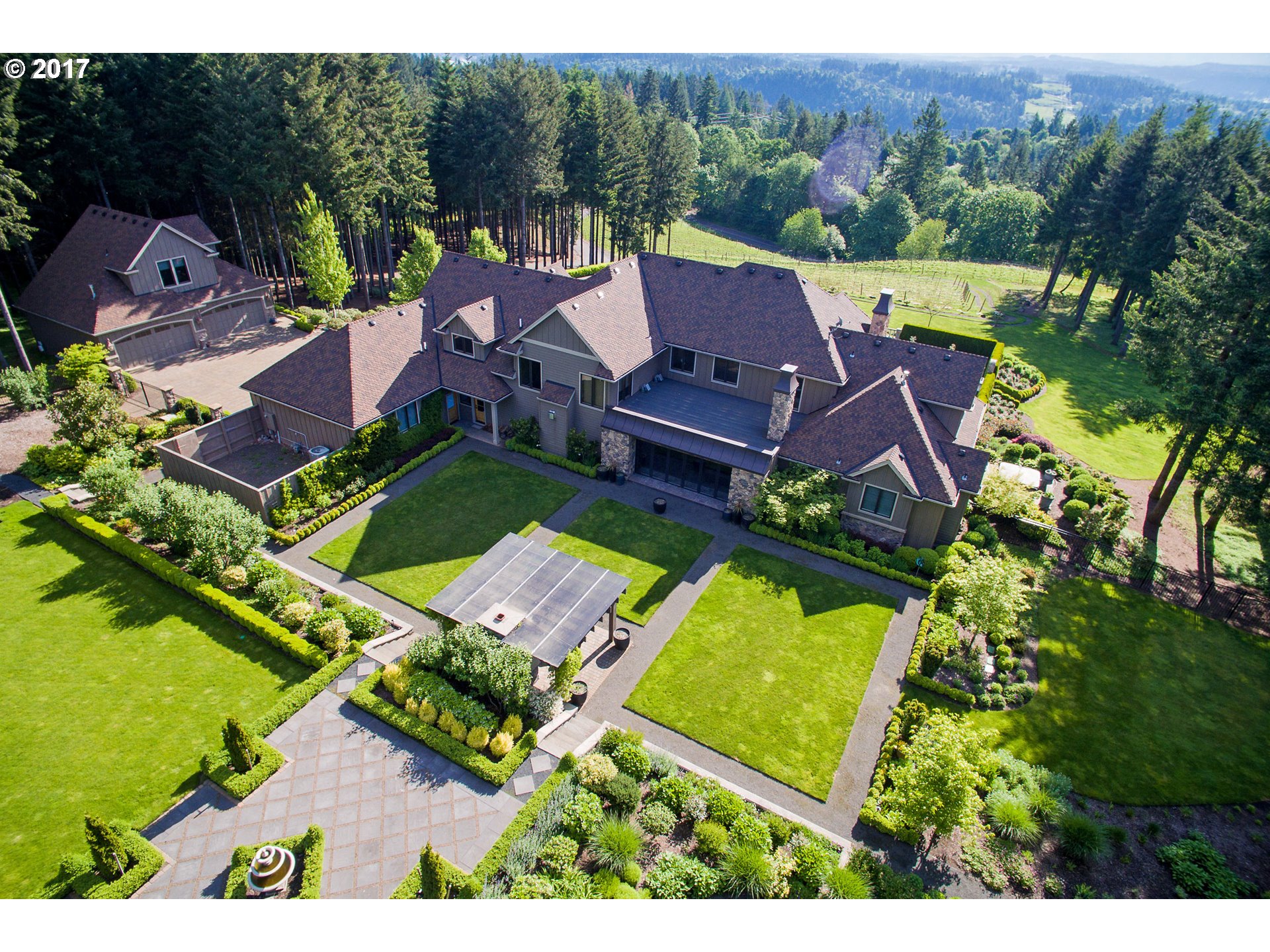 27737 SW Petes Mountain RD, West Linn, OR 97068