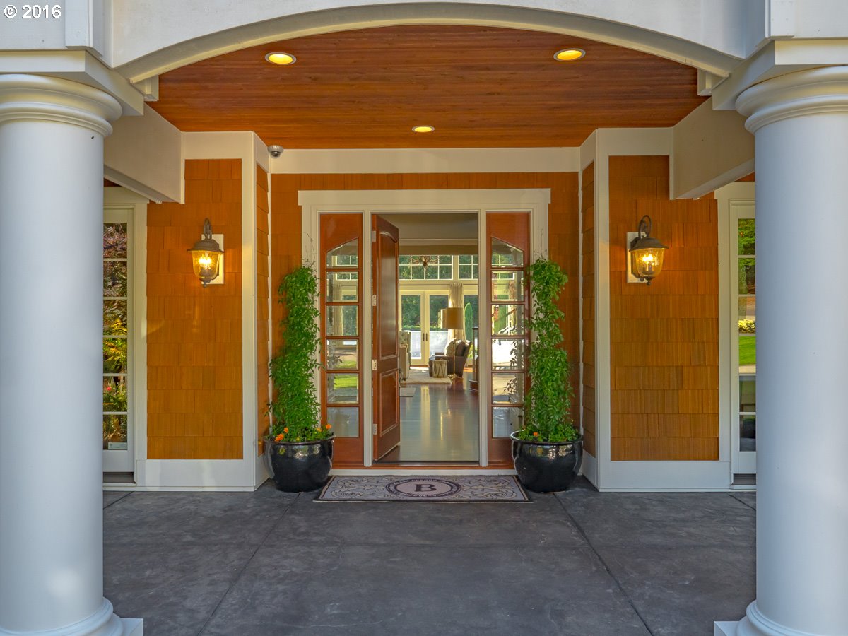 2870 BRANDYWINE DR, West Linn, OR 97068