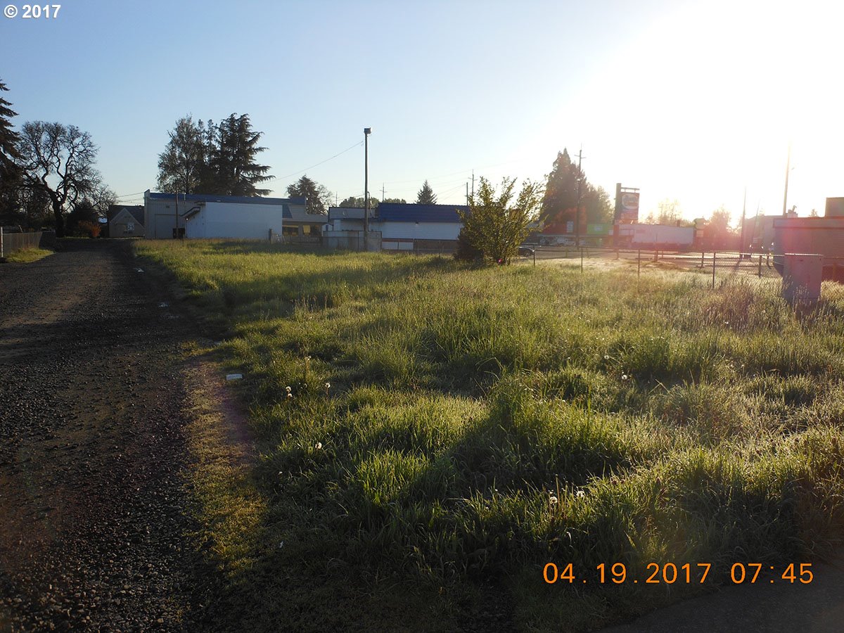 0 YOUNG ST, Woodburn, OR 97071