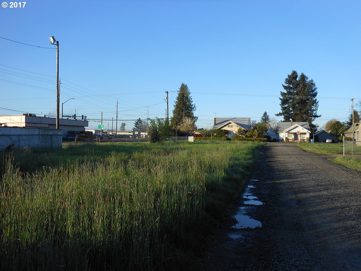 0 YOUNG ST, Woodburn, OR 97071