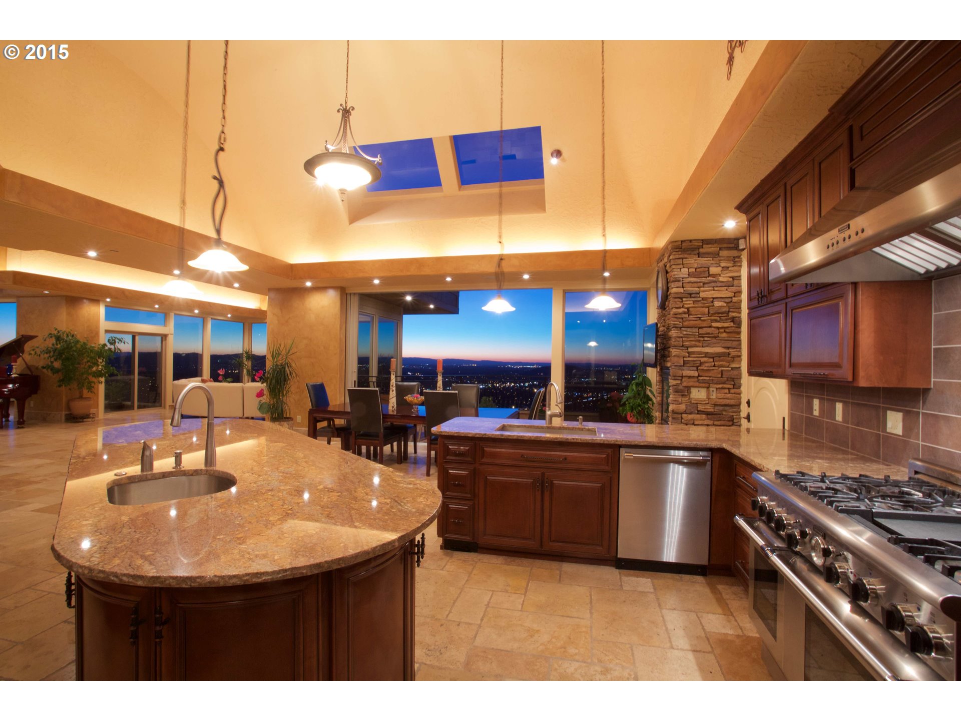 10381 SE QUAIL RIDGE DR, Happy Valley, OR 97086