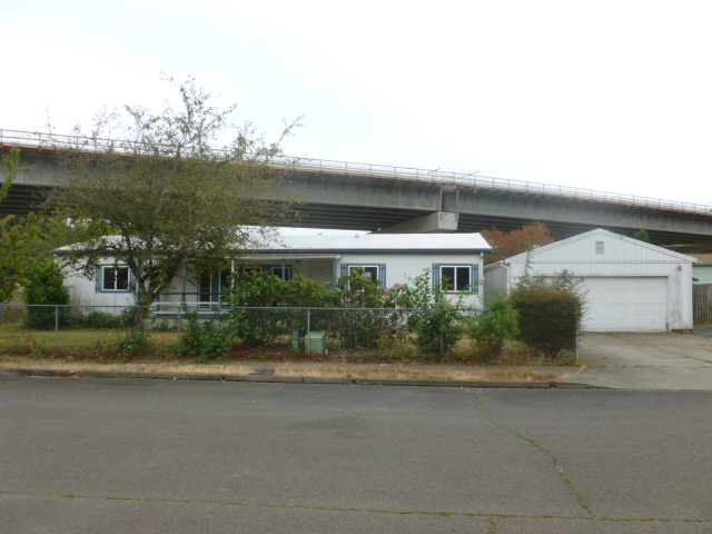 916 E 12th StNewberg, OR, 97132Yamhill County