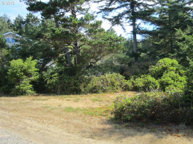 HIghland DR, Oceanside, OR 97134