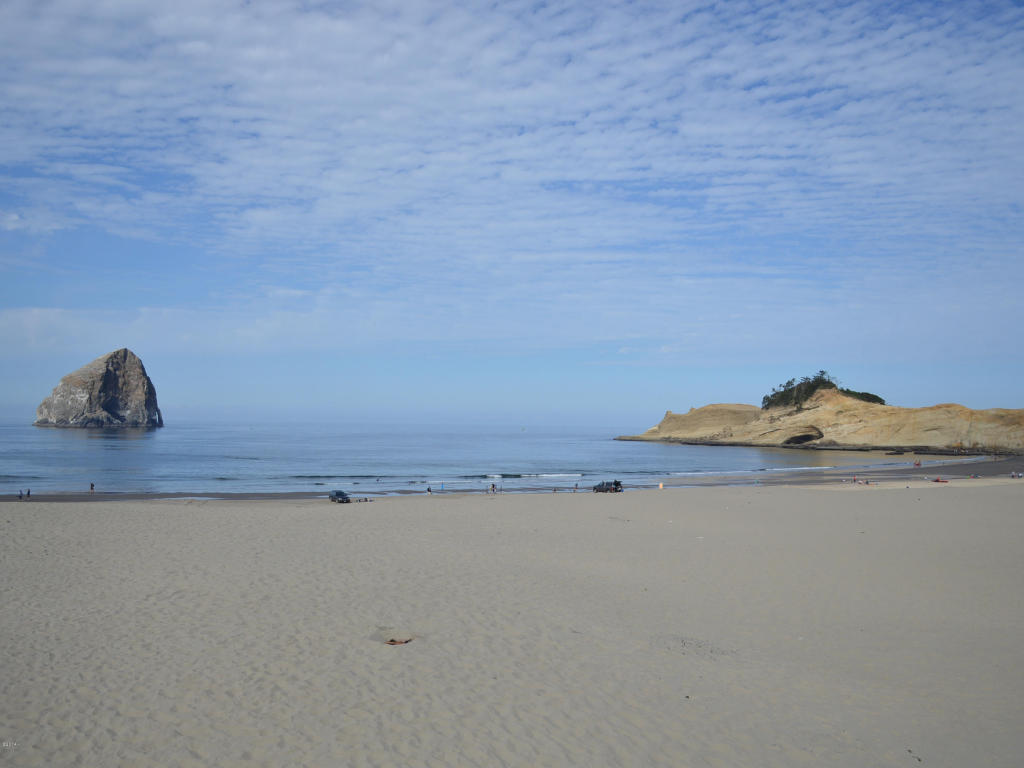 TL 1800 Cape Kiwanda, Pacific City, OR 97135