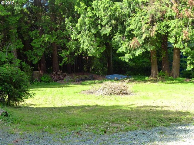 NE 17TH AVE, Rockaway Beach, OR 97136