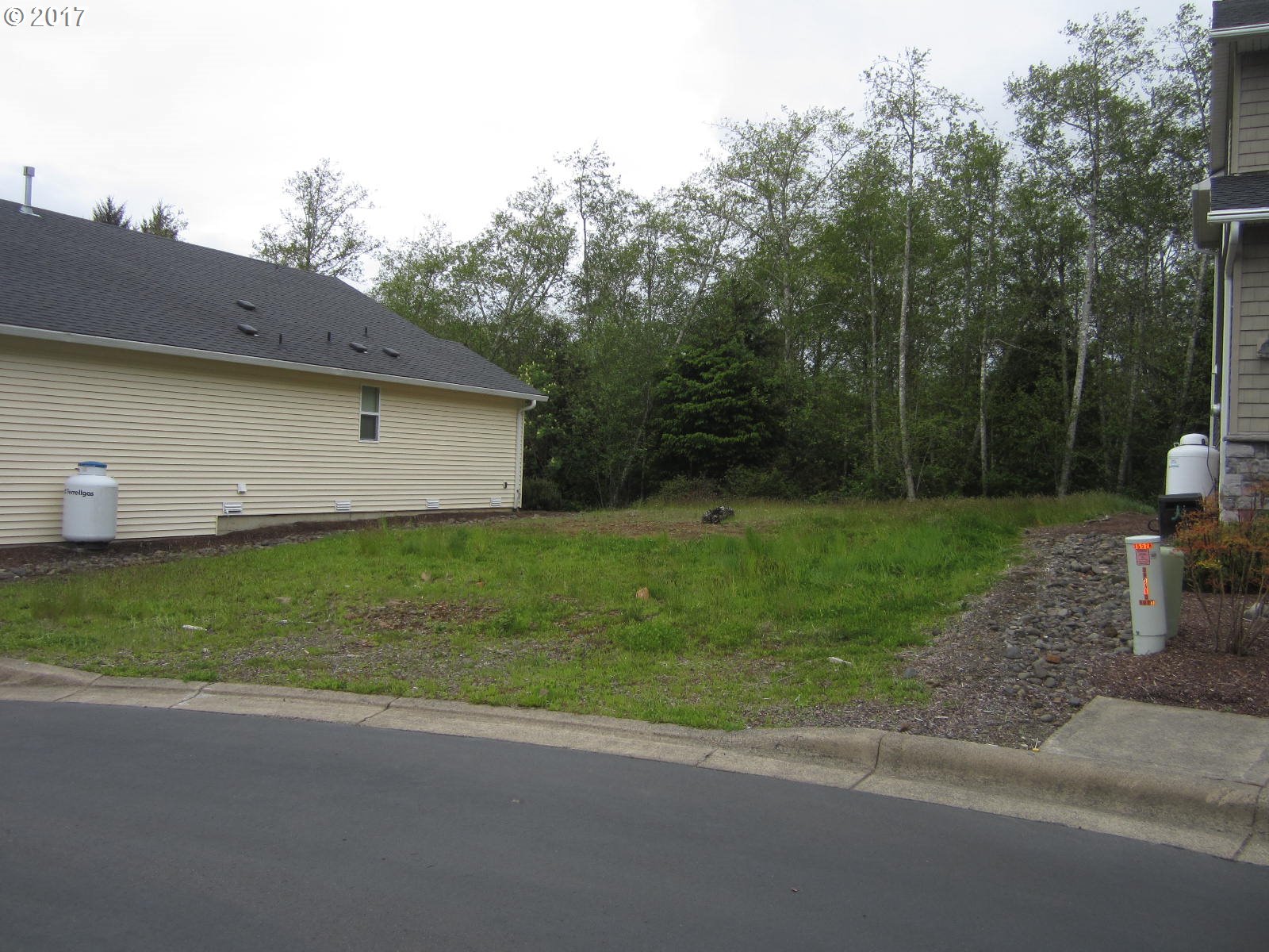135 Sequoia LOOP, Netarts, OR 97143