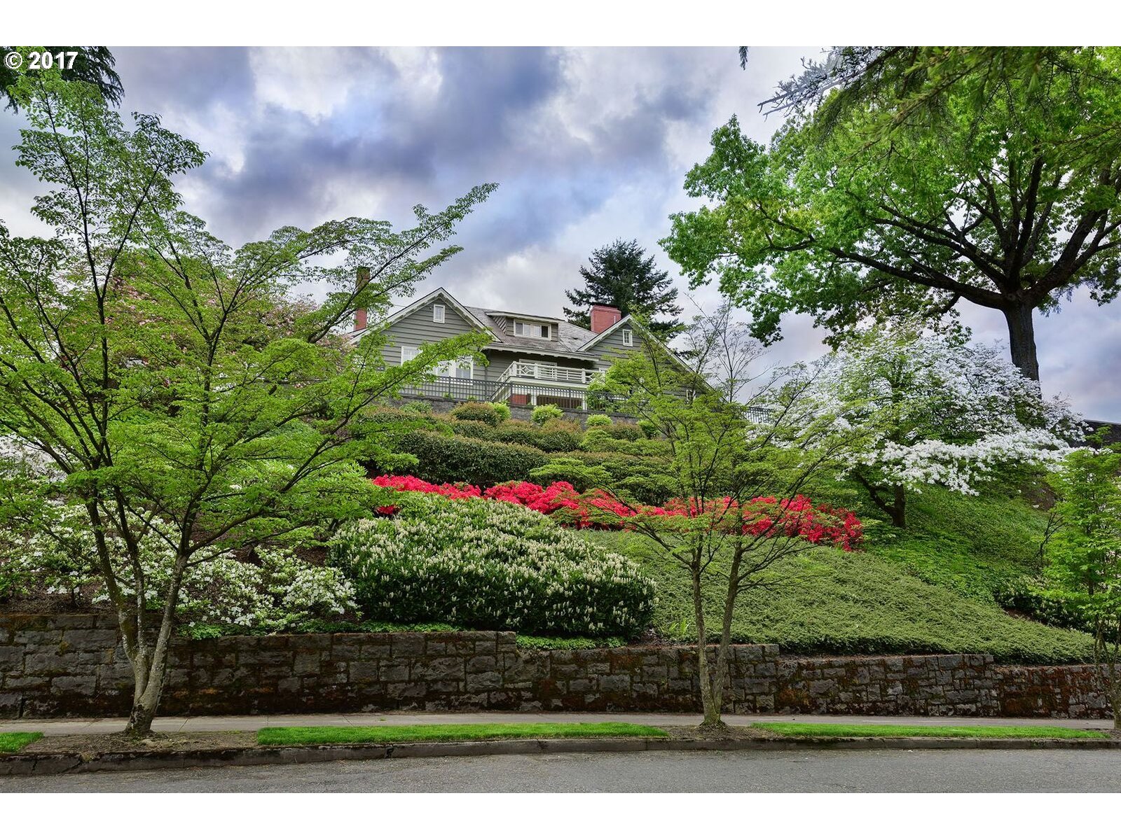 1863 SW MONTGOMERY DR, Portland, OR 97201