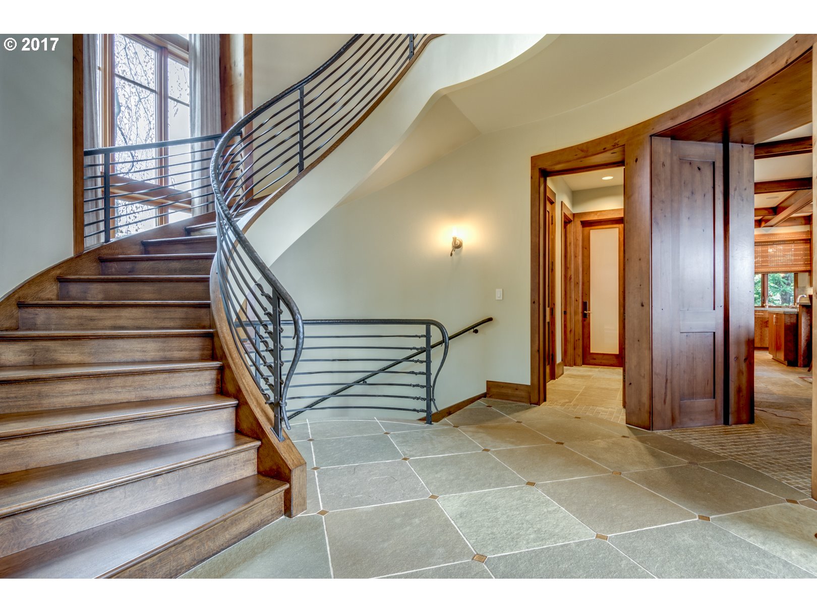 1525 NE MARINE DR, Portland, OR 97211