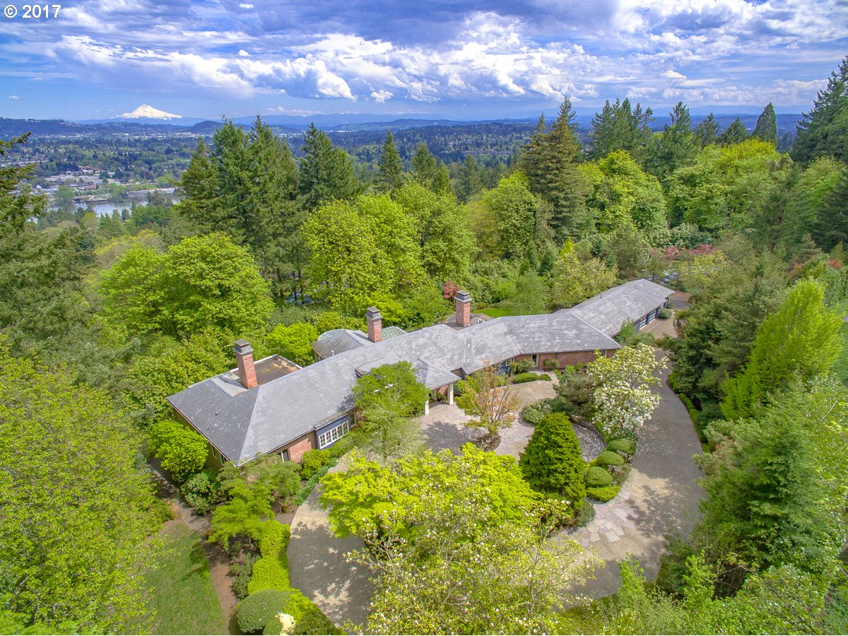 11728 SW SUMMERVILLE AVE, Portland, OR 97219