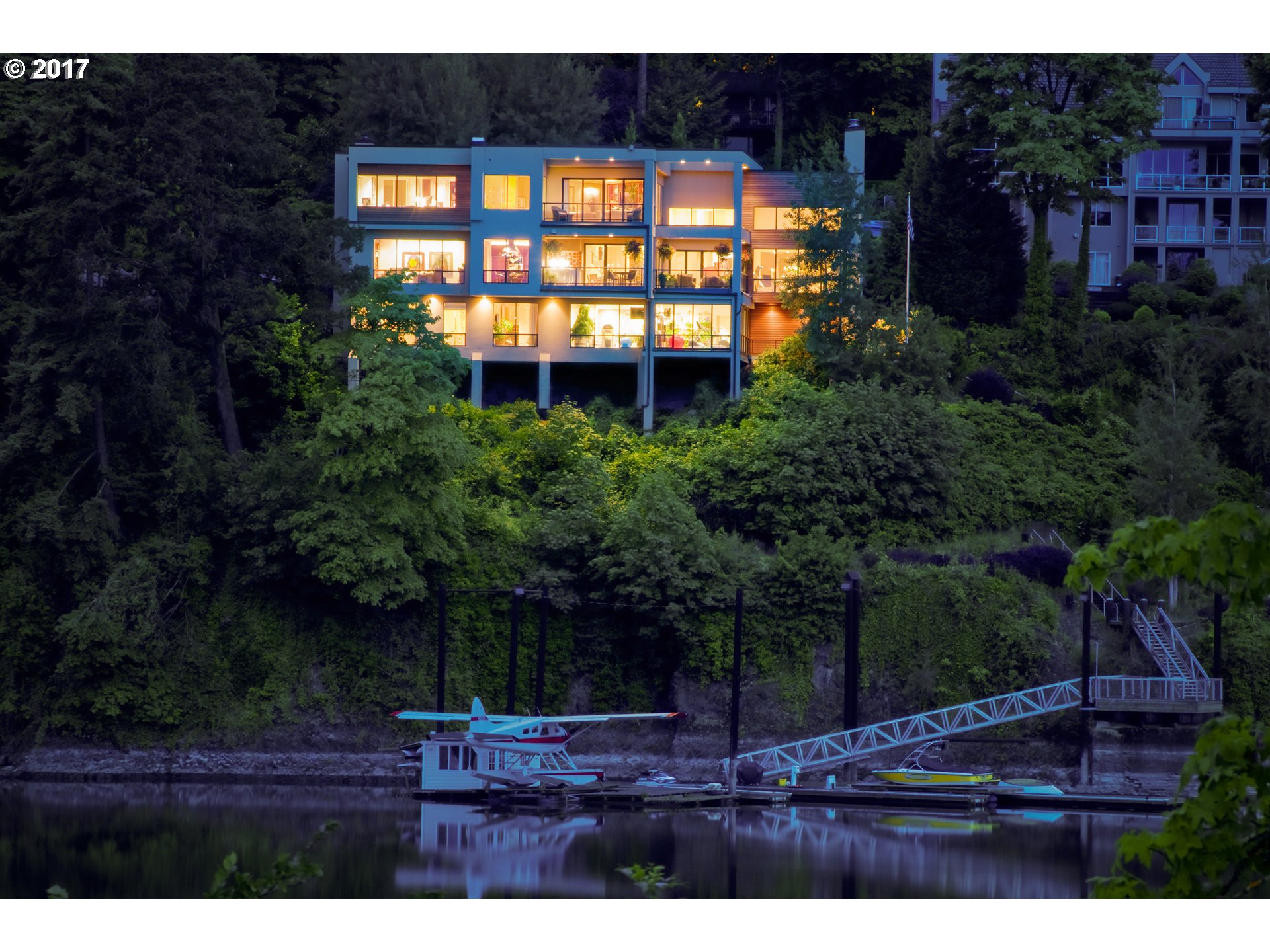 11000 SW RIVERWOOD RD, Portland, OR 97219