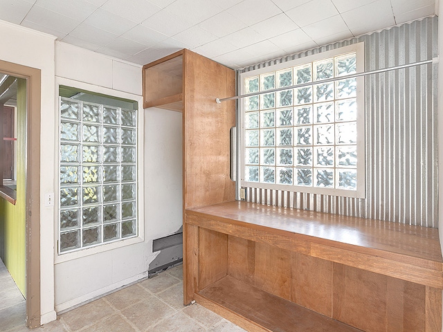 12401 SE Guilford DrMilwaukie, OR, 97222Clackamas County