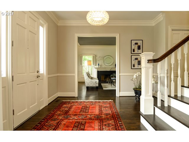 2970 NW CIRCLE A DR, Portland, OR 97229