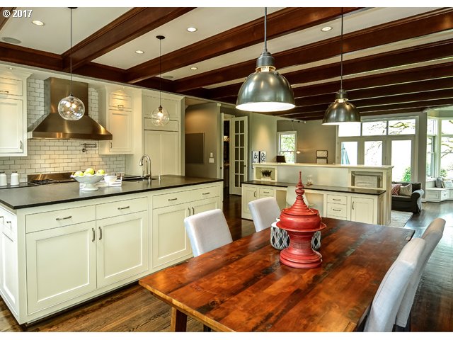 2970 NW CIRCLE A DR, Portland, OR 97229