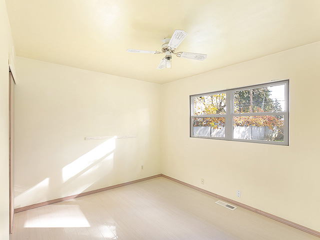 14642 SE Lincoln StPortland, OR, 97233Multnomah County