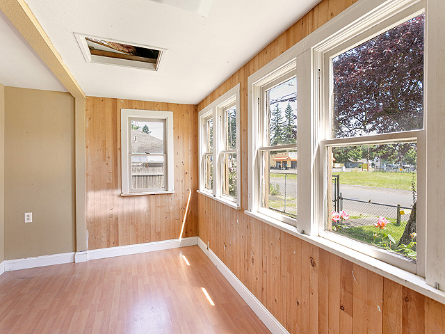 525 SE 141st AvePortland, OR, 97233Multnomah County