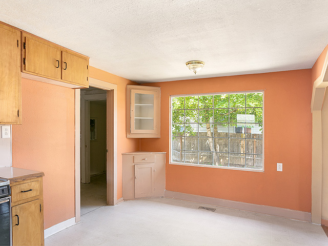 525 SE 141st AvePortland, OR, 97233Multnomah County