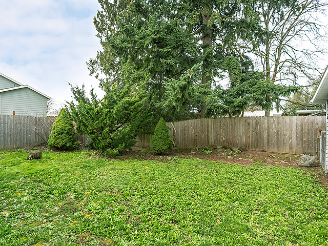 10206 SE Steele StPortland, OR, 97266Multnomah County