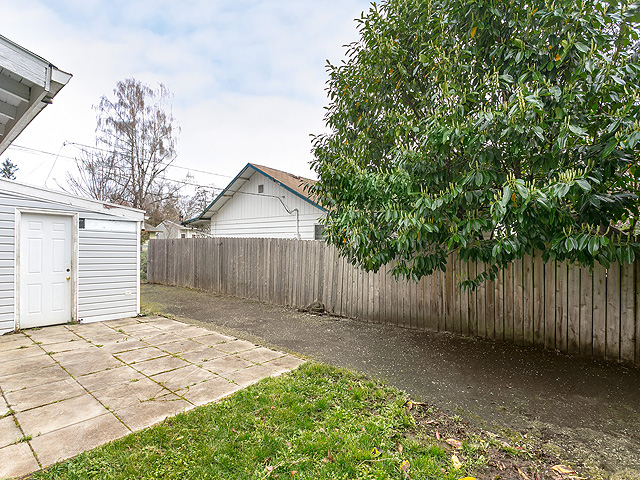 10206 SE Steele StPortland, OR, 97266Multnomah County