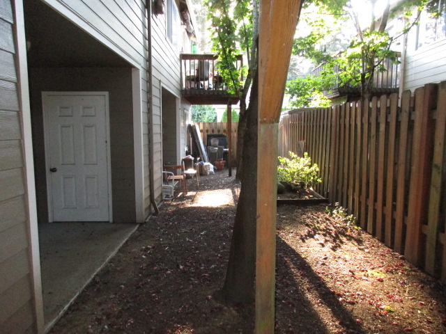 12014 SE Bush St Unit APortland, OR, 97266Multnomah County