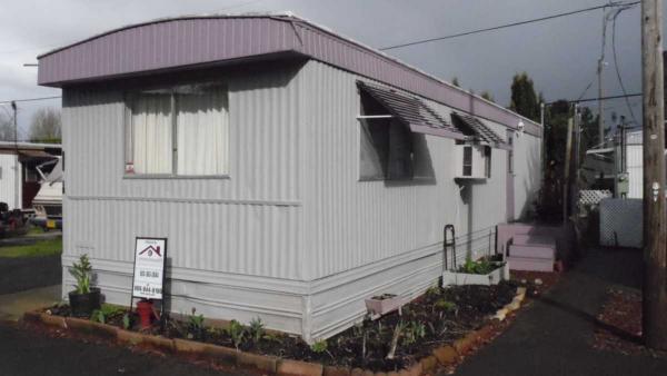 Center Street Mobile Park784 41st Way NE, Sp. #13Salem, OR 97301