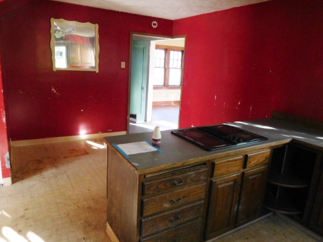 2220 Trade St SESalem, OR, 97301Marion County