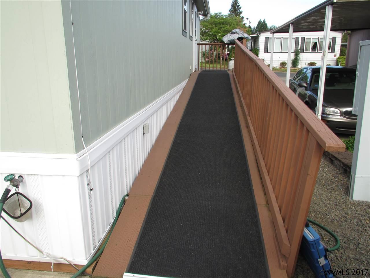 4995Sunnyside  Rd SE, Salem, OR 97302