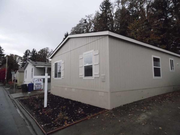 Stadium Village 6463 Tepper Parkway NESalem, OR 97303