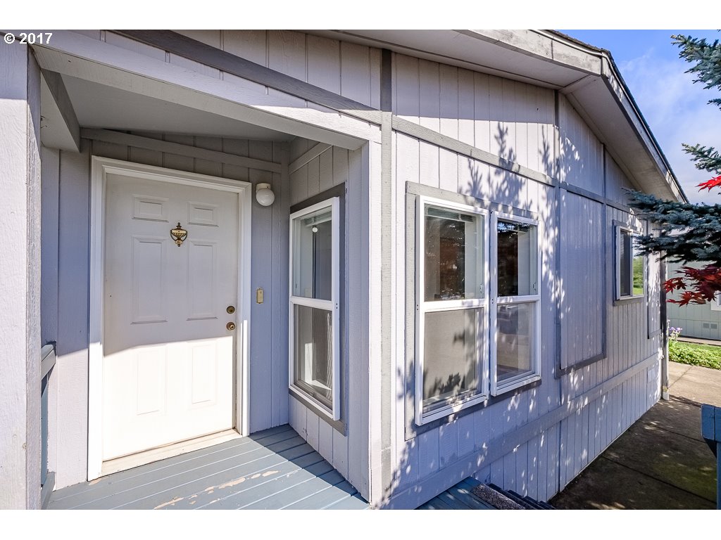 2151 THREE LAKES RD SE 93, Albany, OR 97322