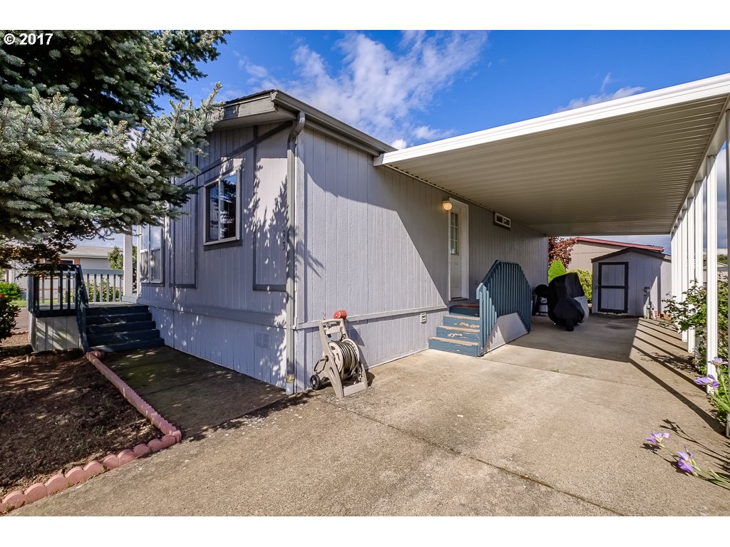 2151 THREE LAKES RD SE 93, Albany, OR 97322