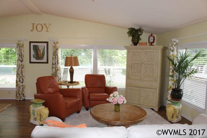 300Western St SE, Albany, OR 97322