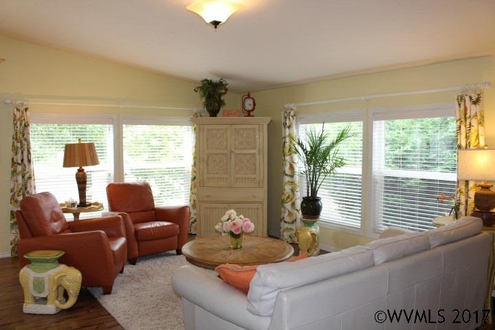 300Western St SE, Albany, OR 97322