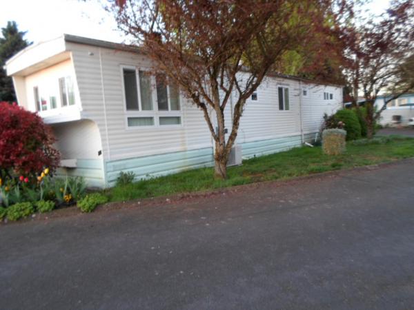 Periwinkle Mobile Park 1010 Geary Street, #24Albany, OR 97322