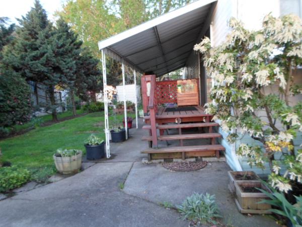 Periwinkle Mobile Park 1010 Geary Street, #24Albany, OR 97322