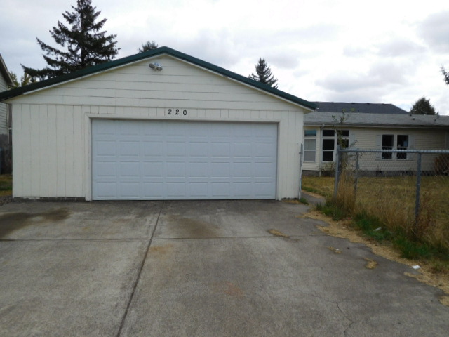 220 Foxwood Ct SEAlbany, OR, 97322Linn County
