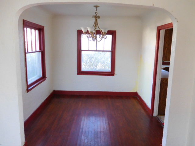 128 NW Lange StDallas, OR, 97338Polk County