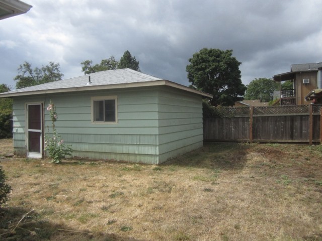 1237 Uglow Avenue SDallas, OR, 97338Polk County